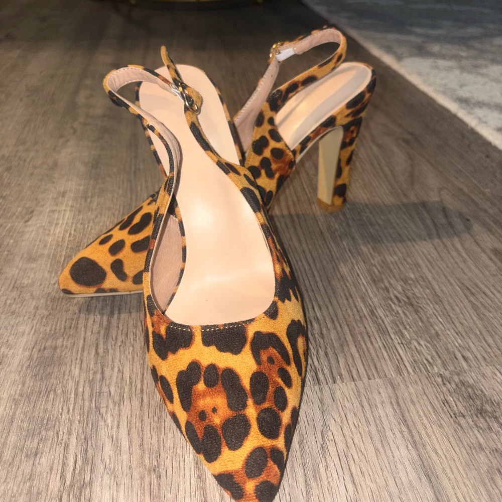 Leopard Print Slingback High Heel Pumps - Women
